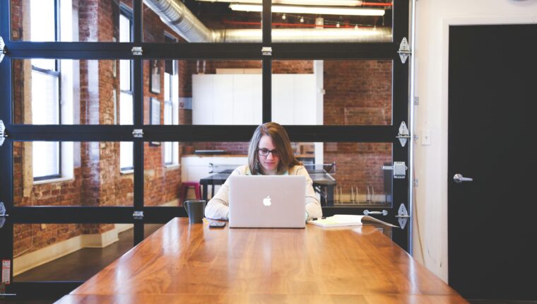 ​​5 reasons why introvert freelancers benefit from invoicing platforms